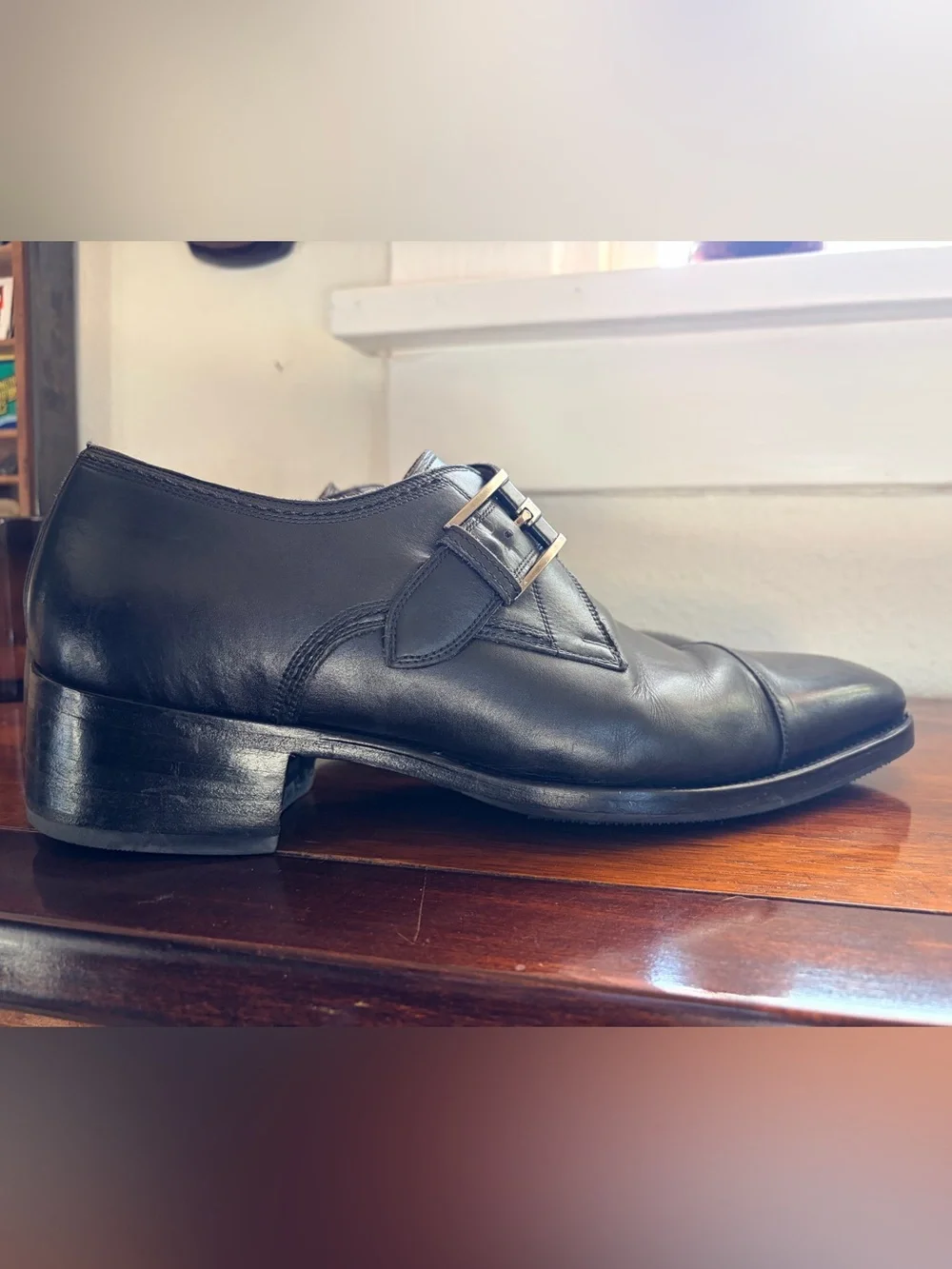 Magnanni Mens Single Monk Strap Cap Toe Leather Dress Shoes Size 9- Vibram soles